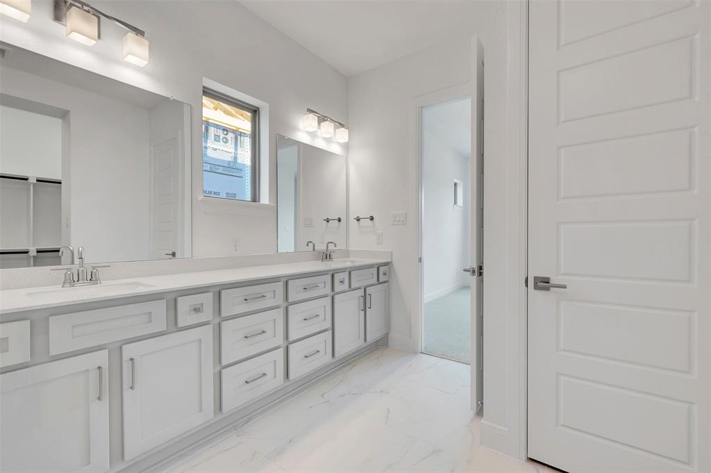 7829 Pondview Lane Property Photo 30