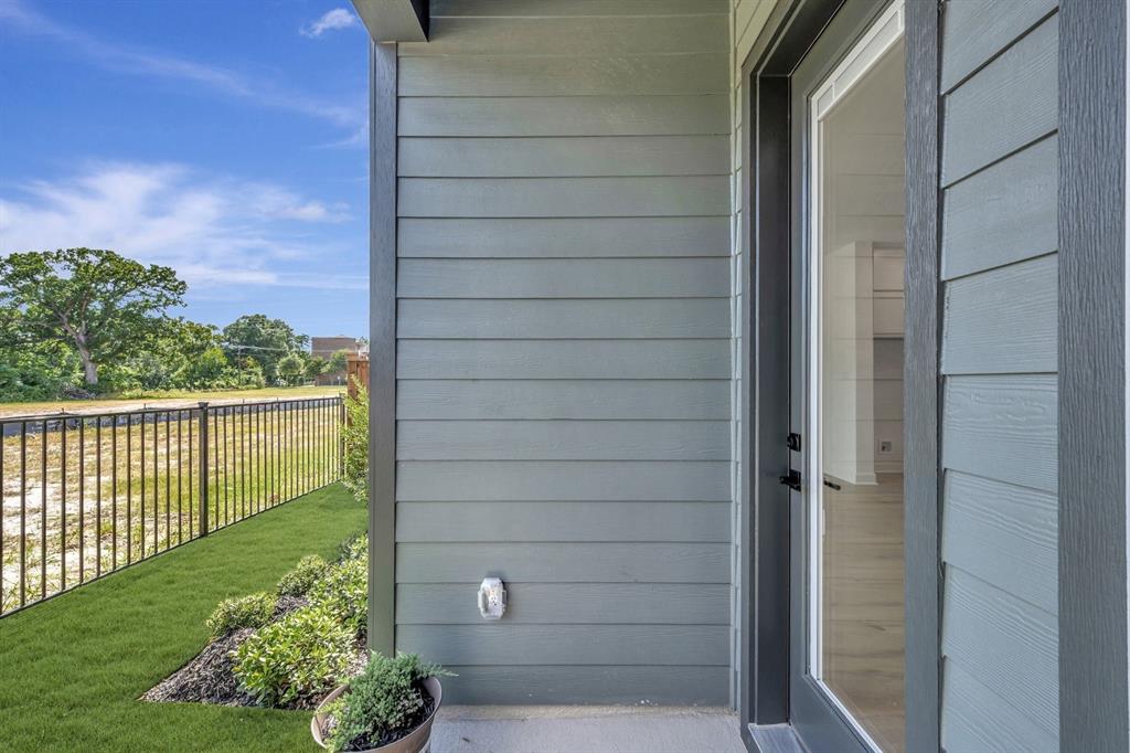 5853 Water Bridge Lane Property Photo 3