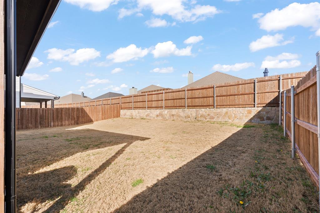 116 William Lane Property Photo 31