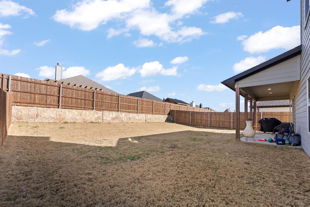 116 William Lane Property Photo 33