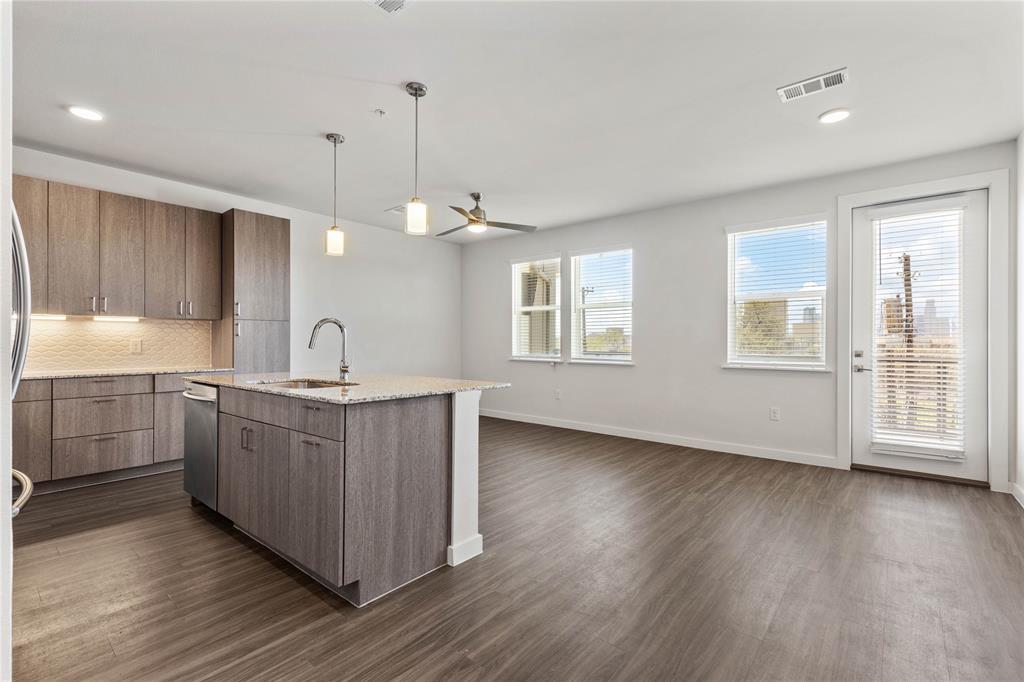 1500 N Fitzhugh Avenue Property Photo 4