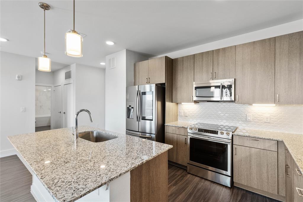 1500 N Fitzhugh Avenue Property Photo 9
