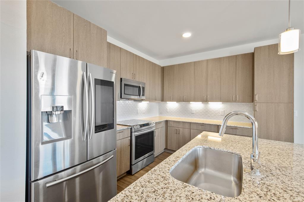 1500 N Fitzhugh Avenue Property Photo 11