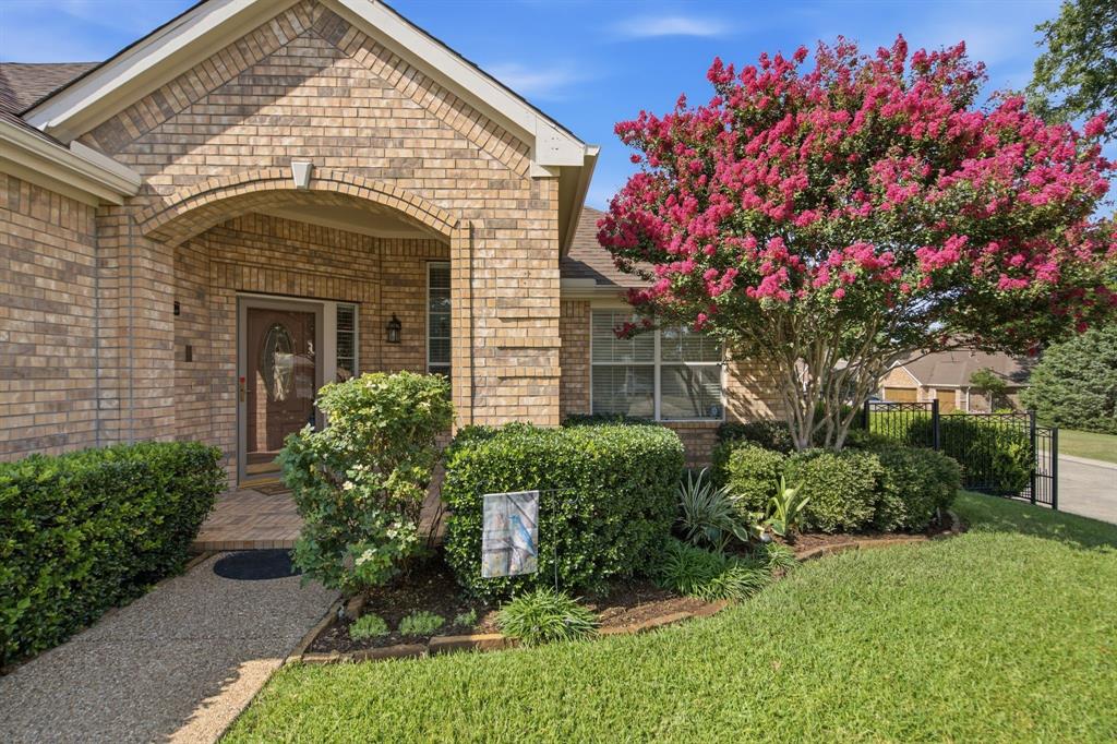 434 Long Cove Drive Property Photo 3