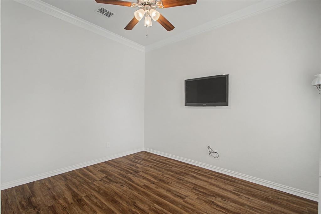434 Long Cove Drive Property Photo 6