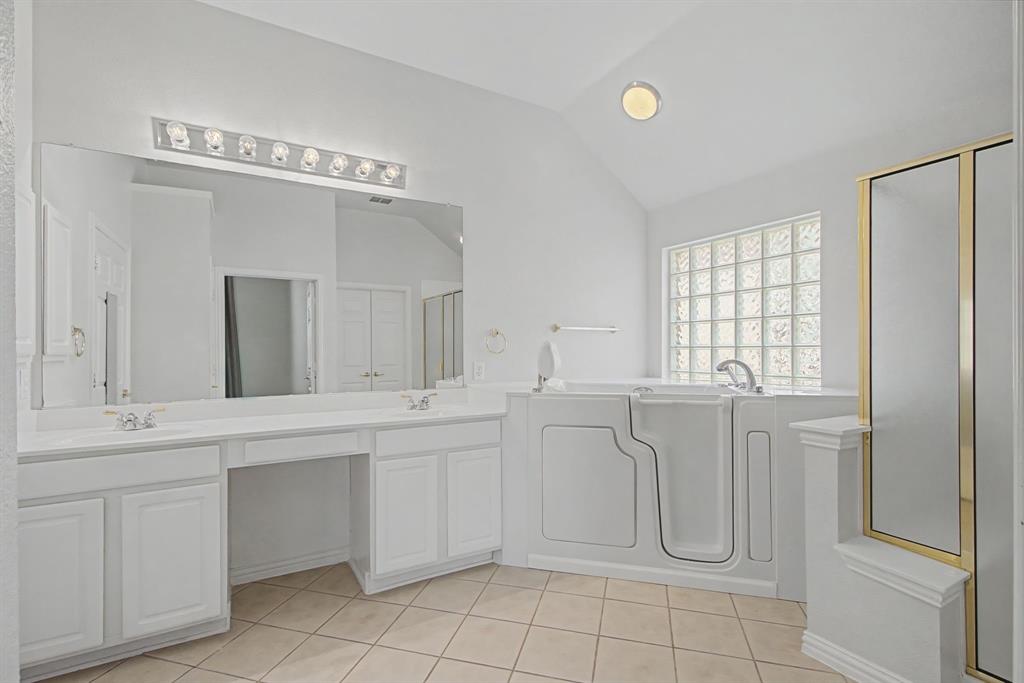 434 Long Cove Drive Property Photo 16