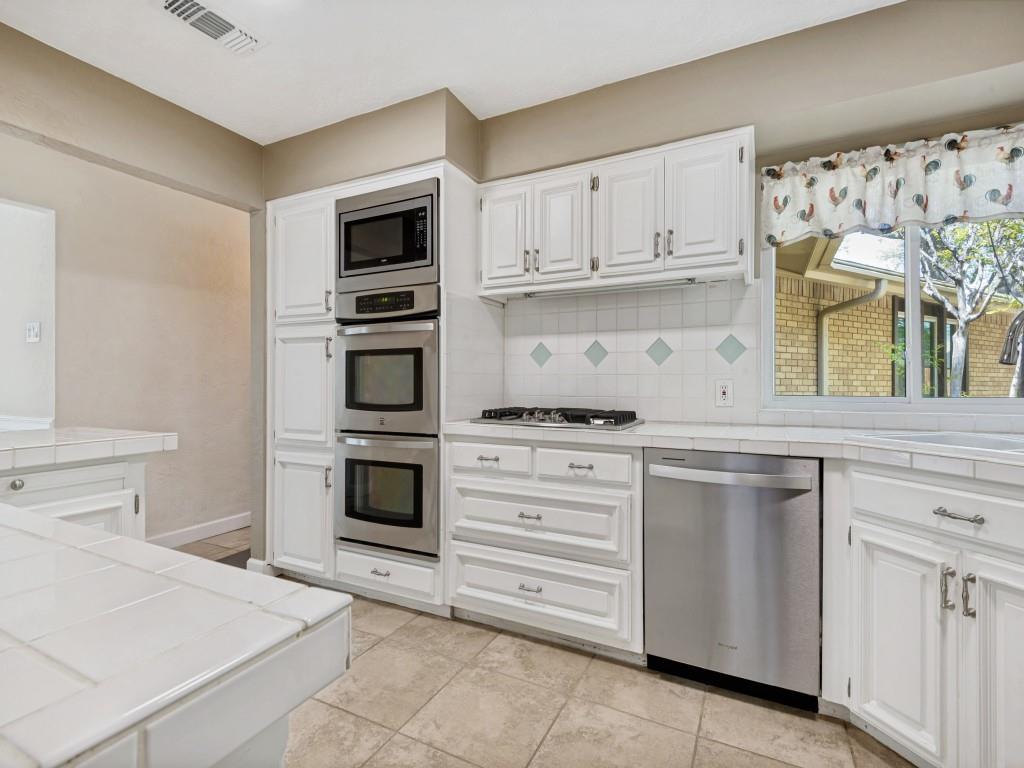 108 Wellesley Drive Property Photo 14