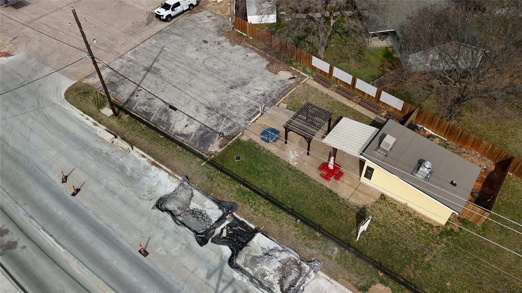 1401 Pipeline Road Property Photo 3