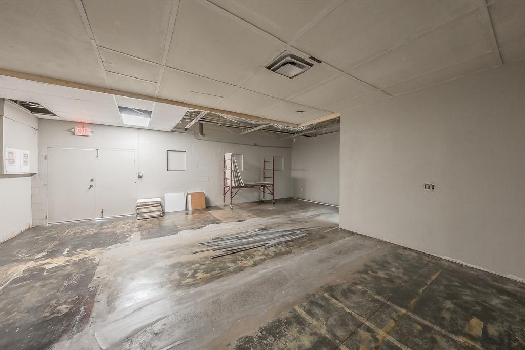 5704 James Avenue Property Photo 19
