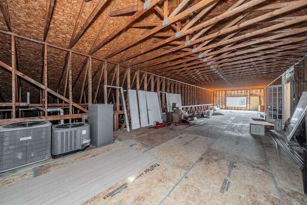 5704 James Avenue Property Photo 32