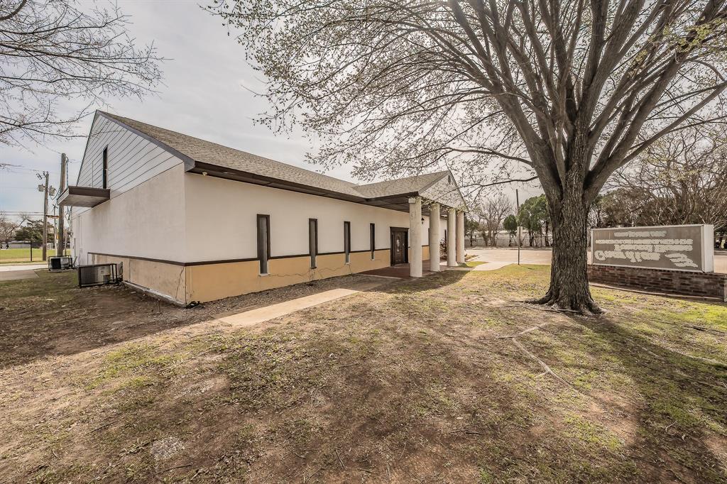 5704 James Avenue Property Photo 39