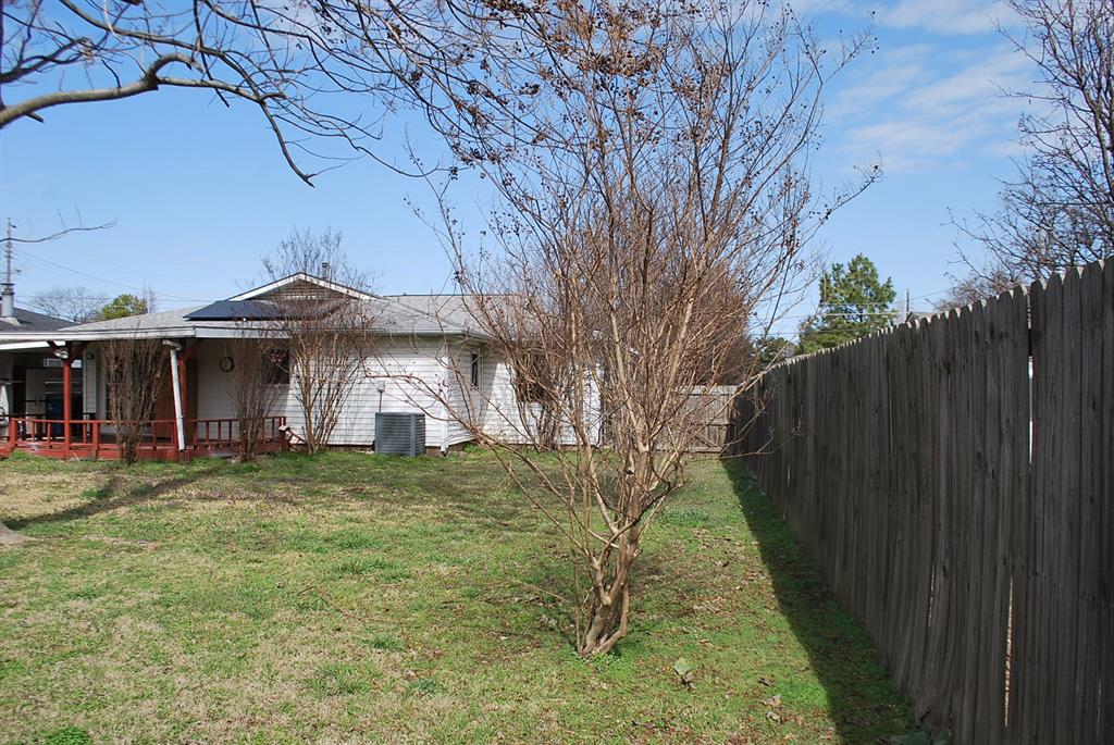 2604 W Johnson Street Property Photo 3