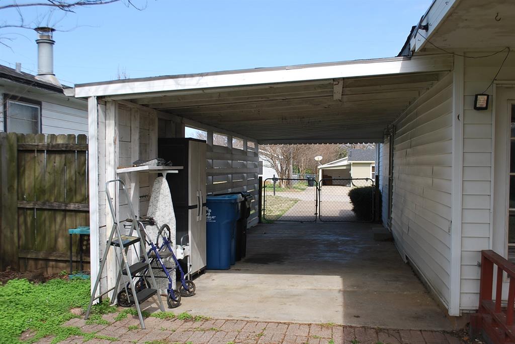 2604 W Johnson Street Property Photo 7