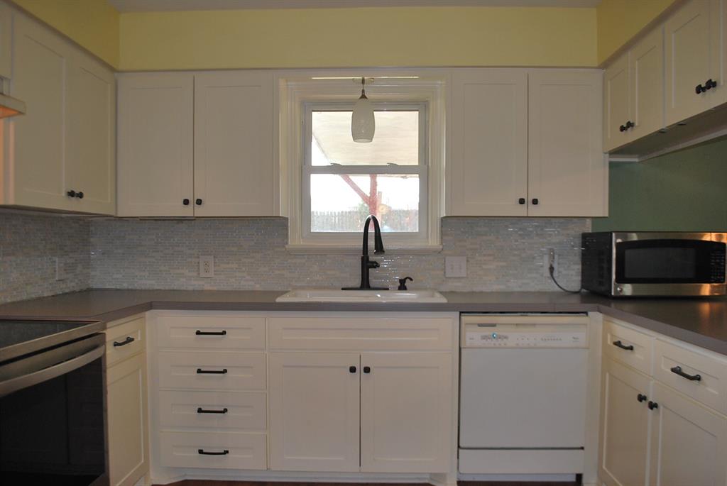 2604 W Johnson Street Property Photo 12