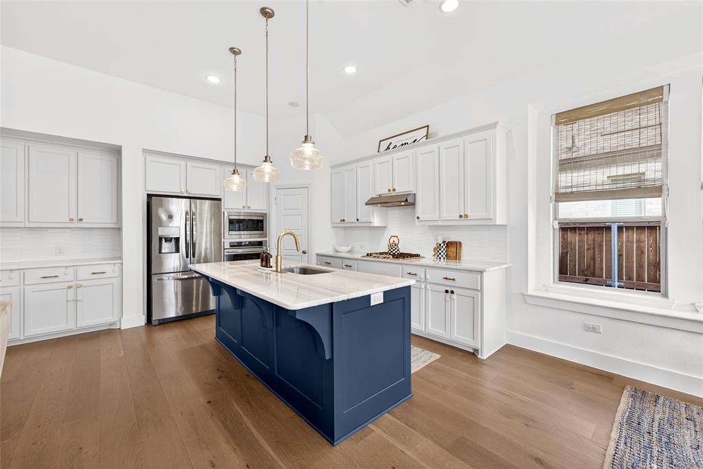710 Westerkirk Drive Property Photo 9