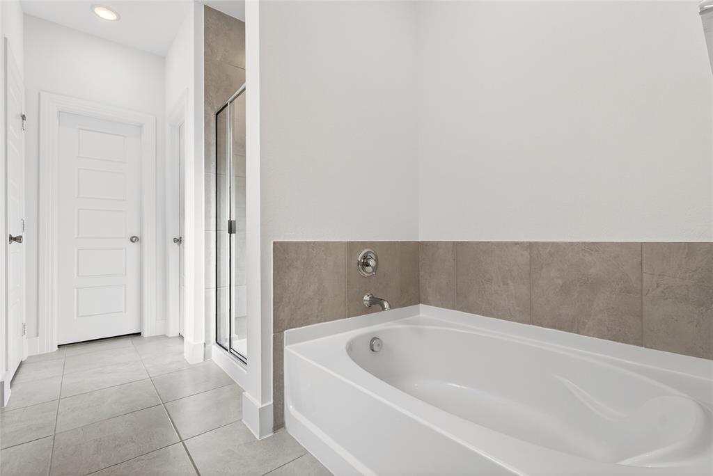 710 Westerkirk Drive Property Photo 17