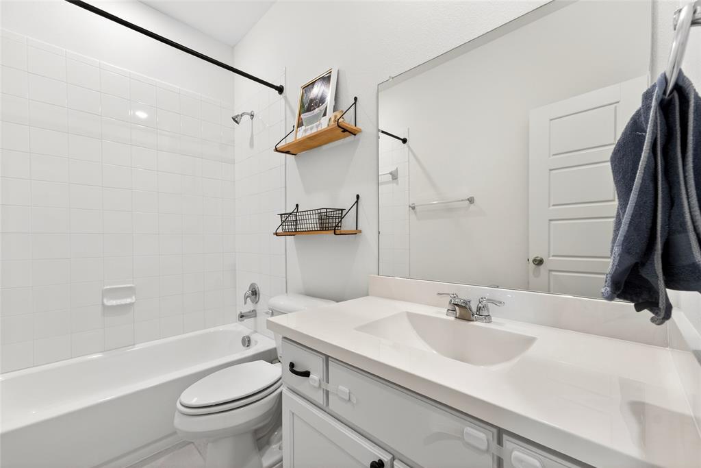 710 Westerkirk Drive Property Photo 23