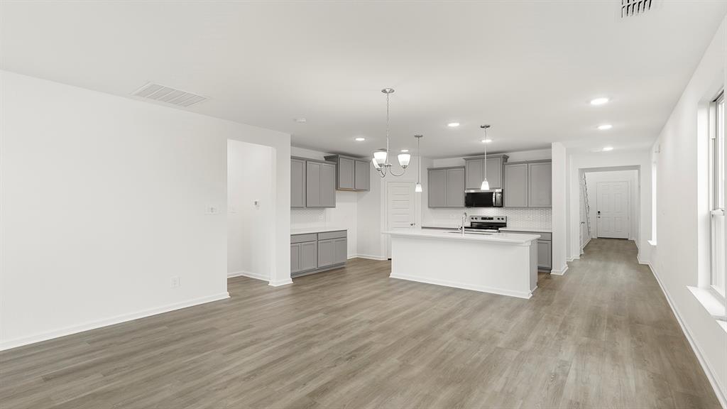 1716 Edgeway Drive Property Photo 11