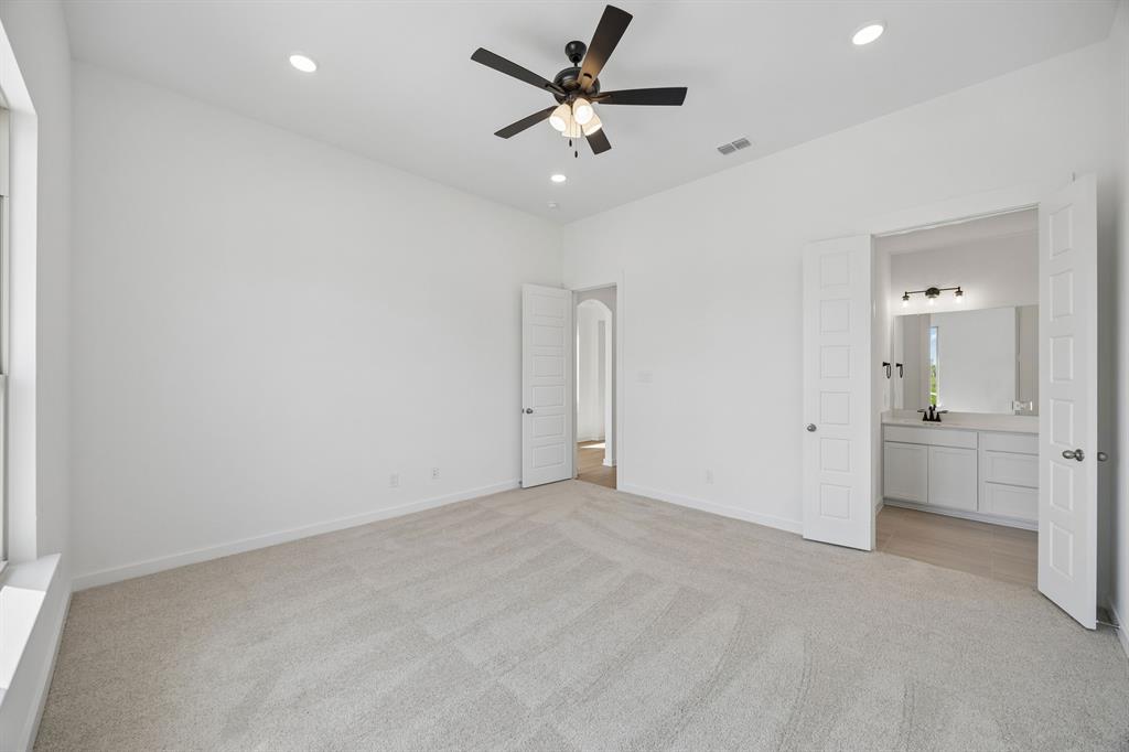 8725 Acorn Avenue Property Photo 17