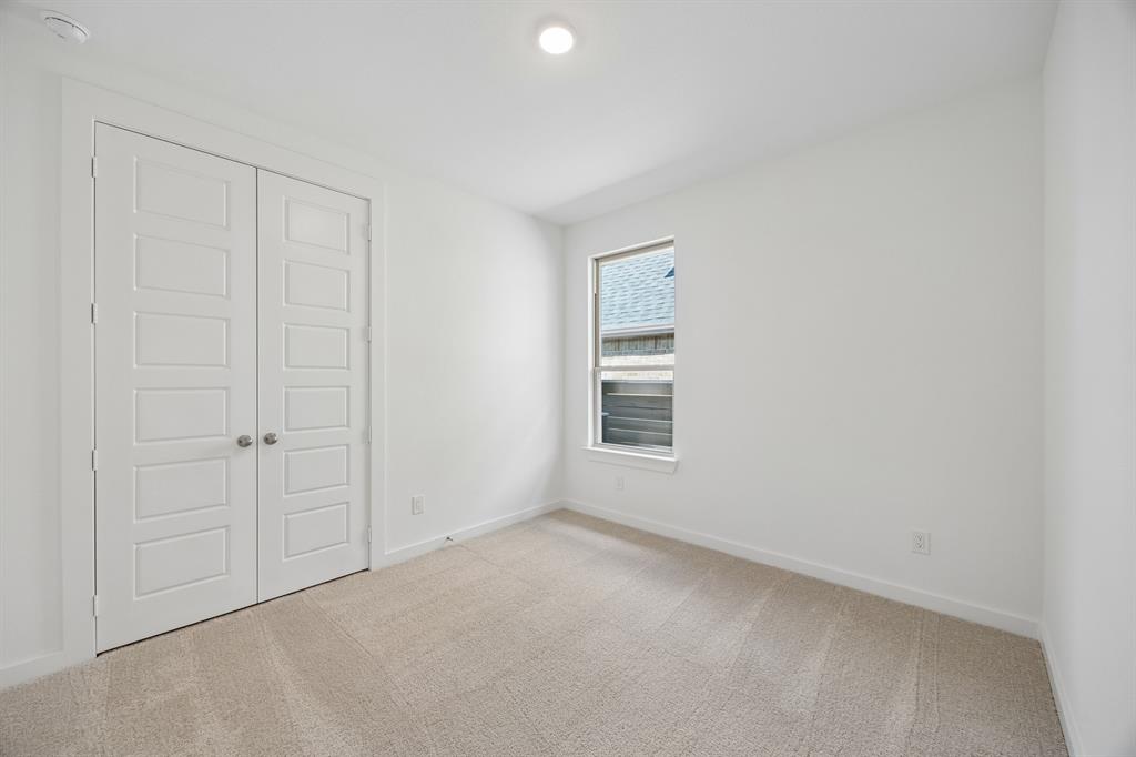 8725 Acorn Avenue Property Photo 20