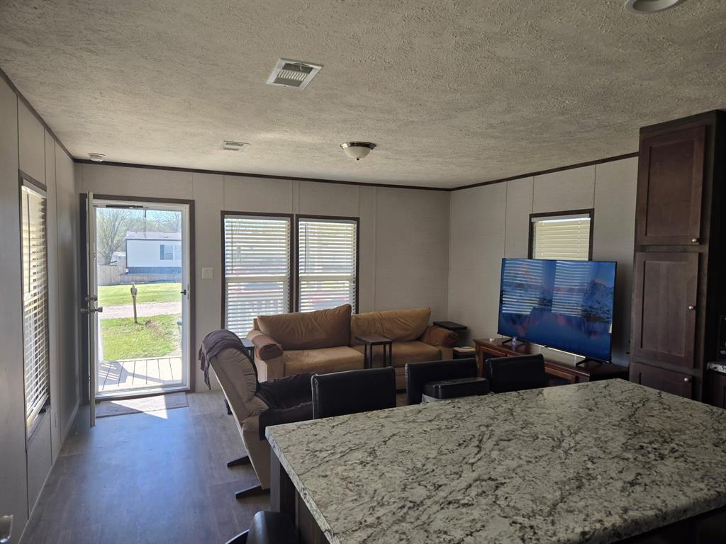 191 Sioux Property Photo 6