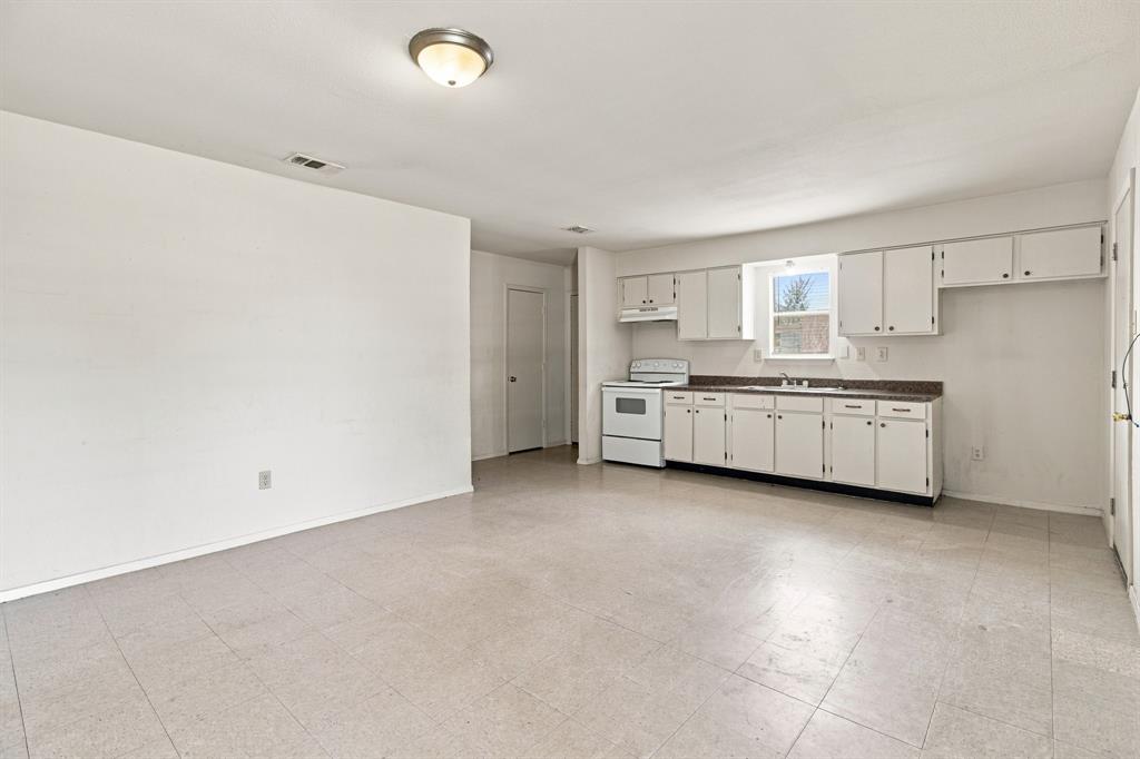 1572 Reef Drive Property Photo 7