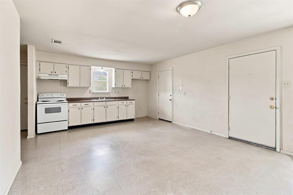 1572 Reef Drive Property Photo 8