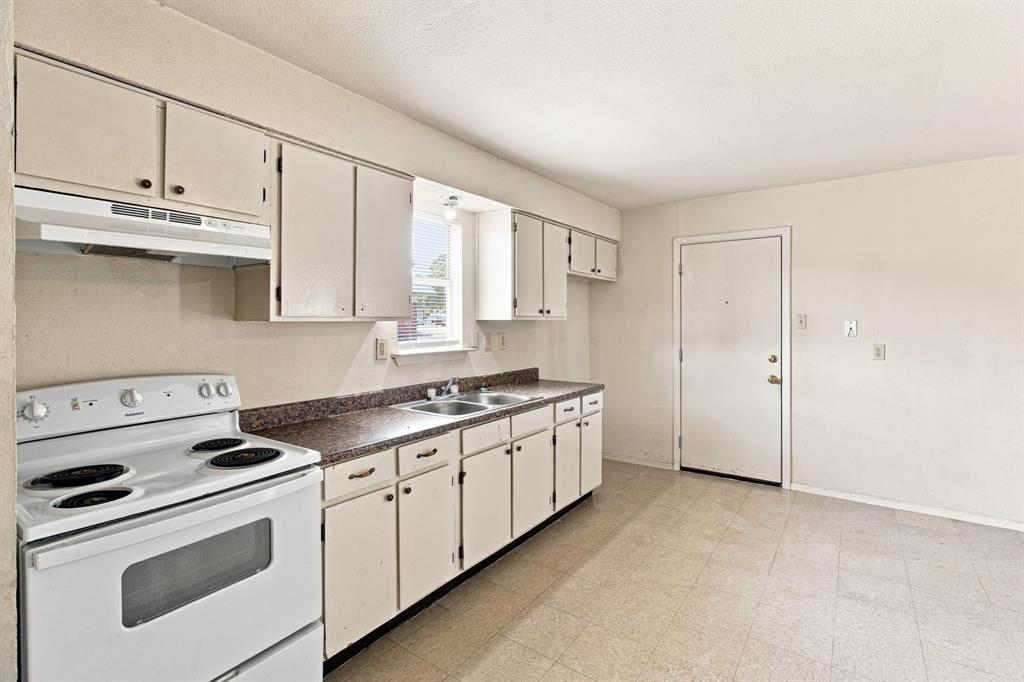 1572 Reef Drive Property Photo 13