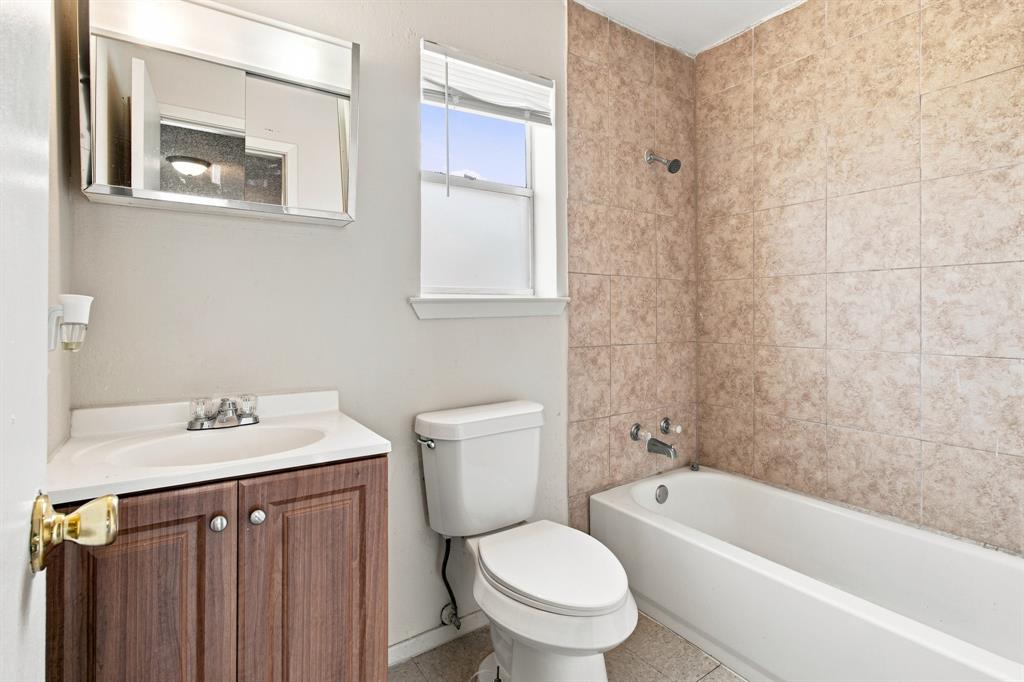 1572 Reef Drive Property Photo 17