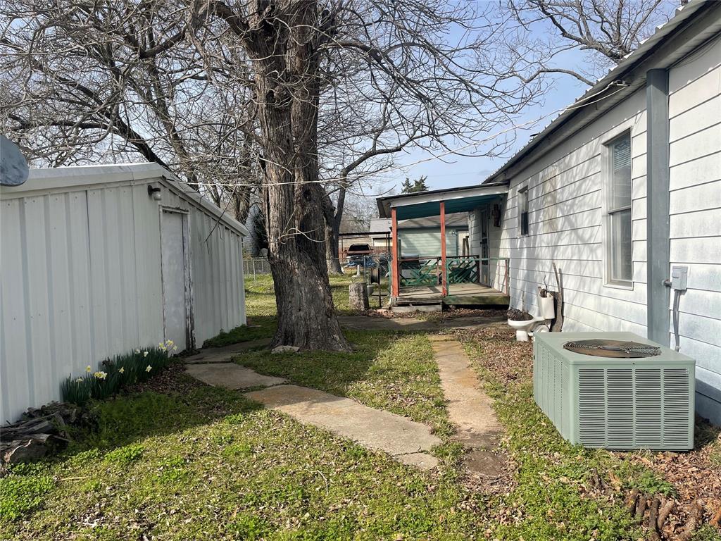 406 S Austin Street Property Photo 19