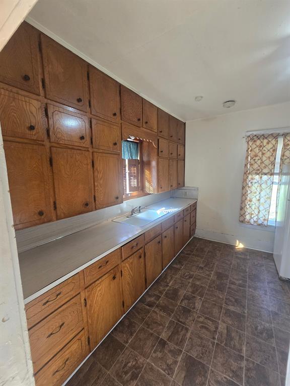 215 Bell Street Property Photo 7