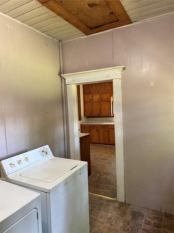 215 Bell Street Property Photo 21