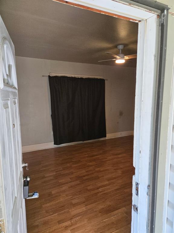 215 Bell Street Property Photo 27