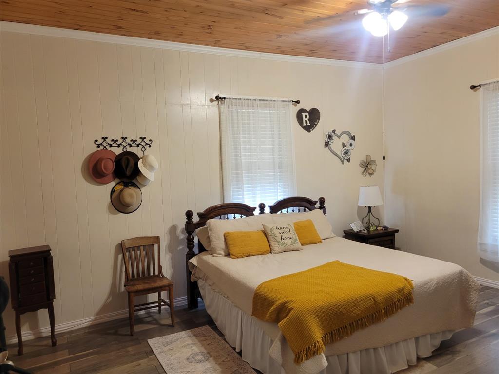 706 W Wrights Avenue Property Photo 12