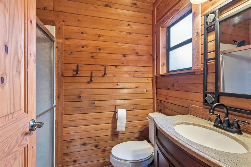 2360 County Road 4660 Property Photo 8