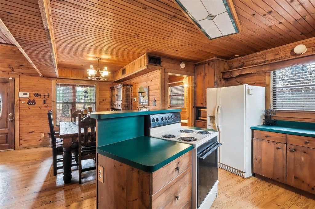 2360 County Road 4660 Property Photo 10