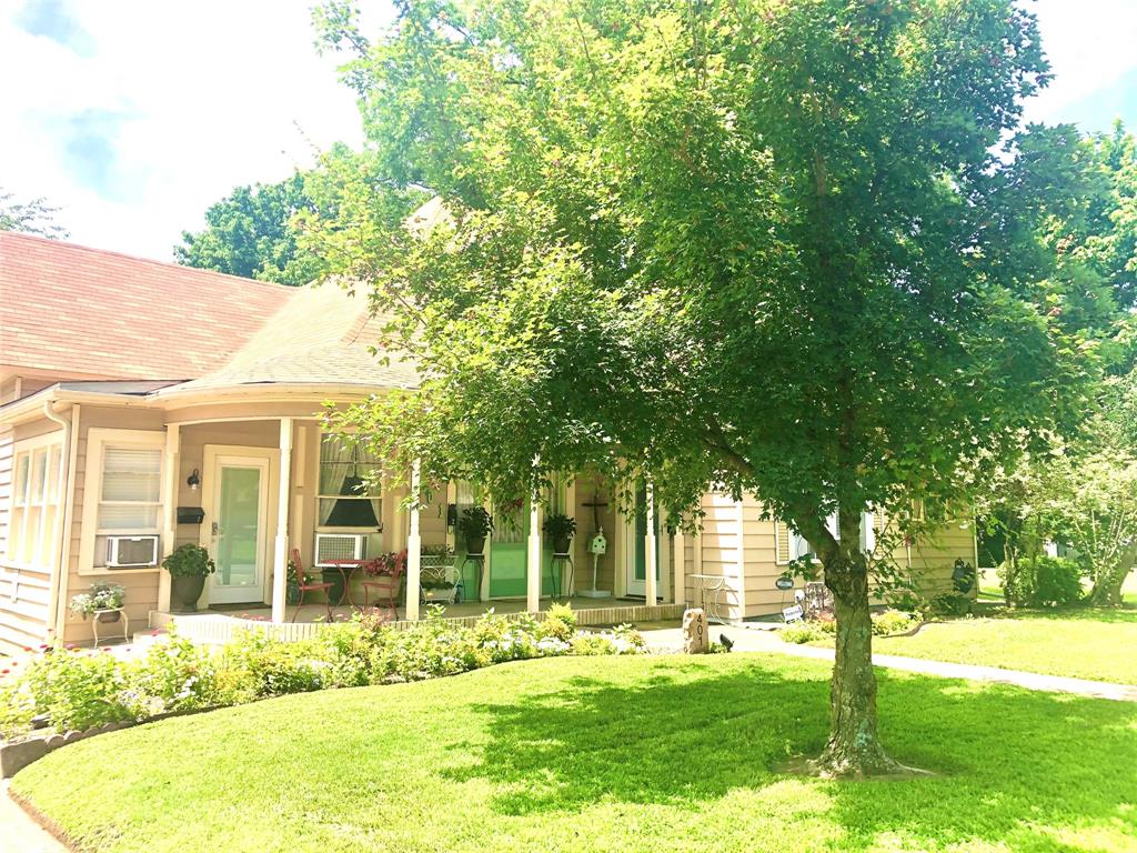 401 Sam Rayburn Drive 1 Property Photo 2