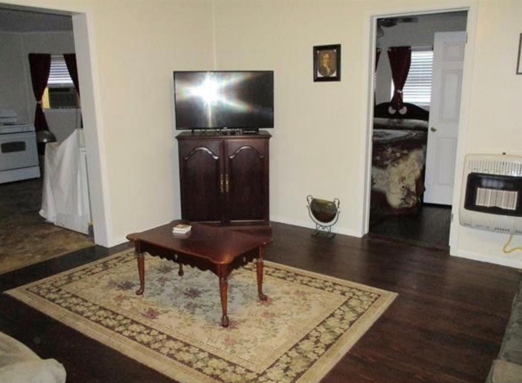 401 Sam Rayburn Drive 1 Property Photo 4