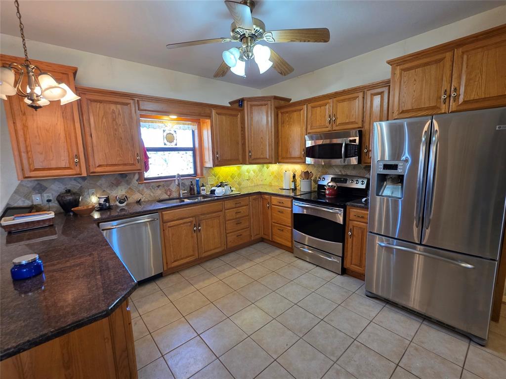 1709 County Road 330 Property Photo 7