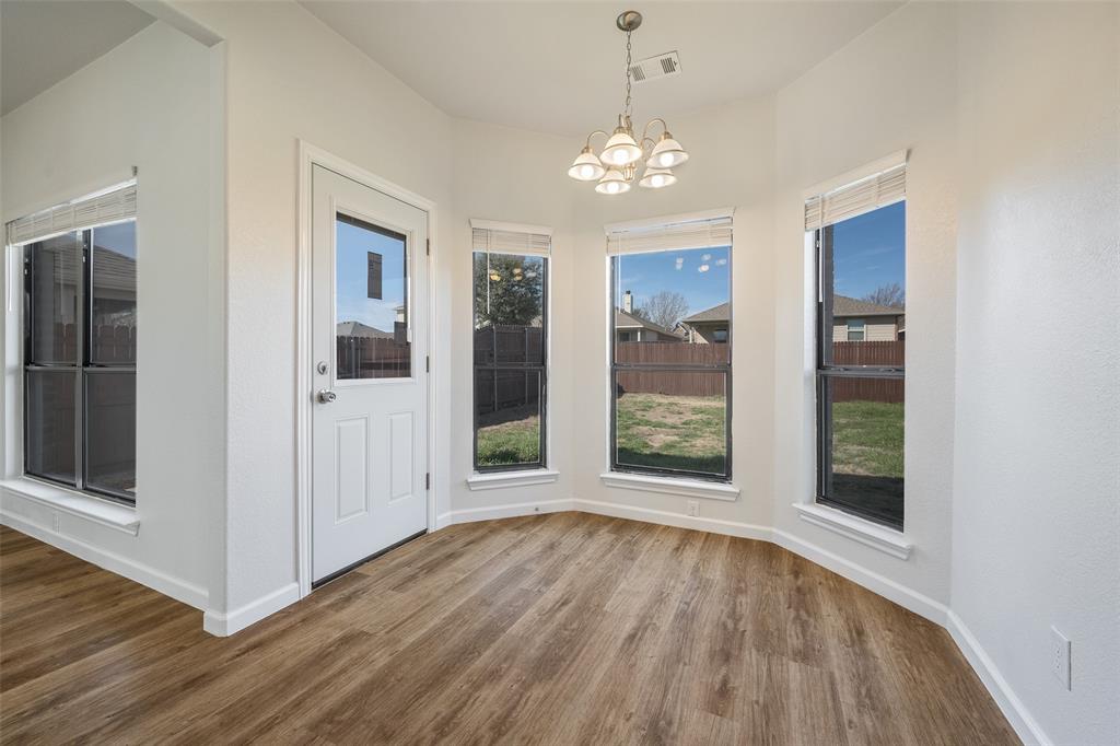 826 Hazels Way Property Photo 11