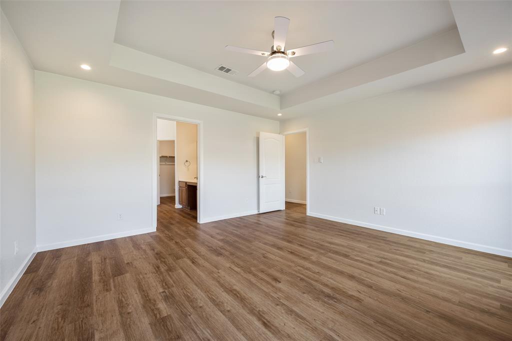 826 Hazels Way Property Photo 13