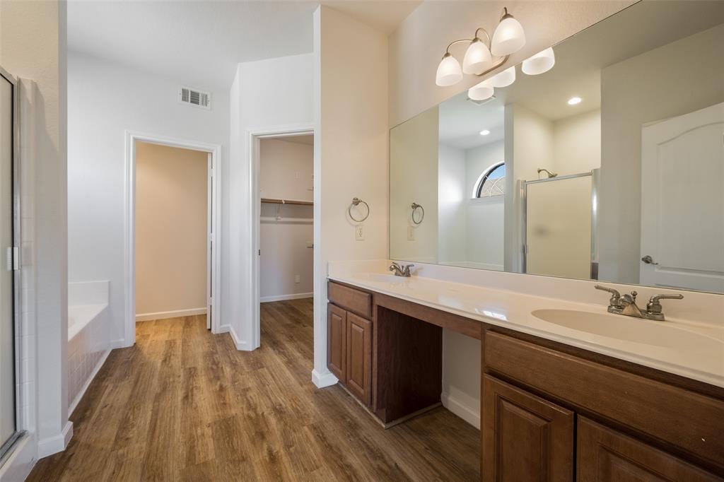 826 Hazels Way Property Photo 14