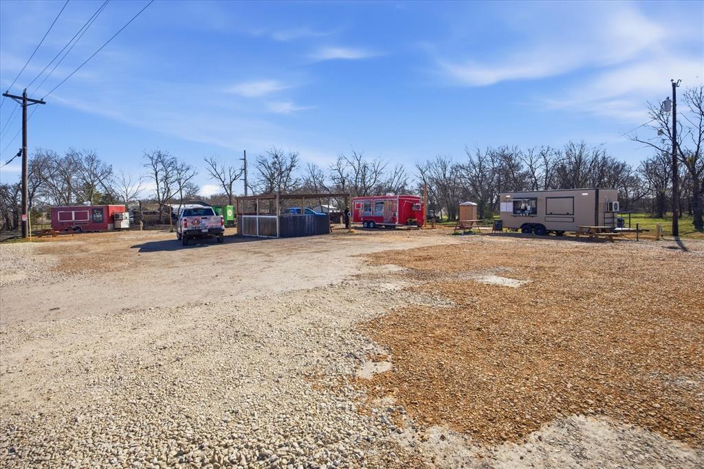 6503 State Highway 66 Property Photo 10