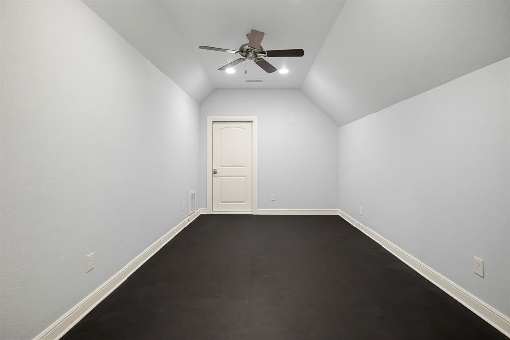 7001 Oakmont Terrace Property Photo 35