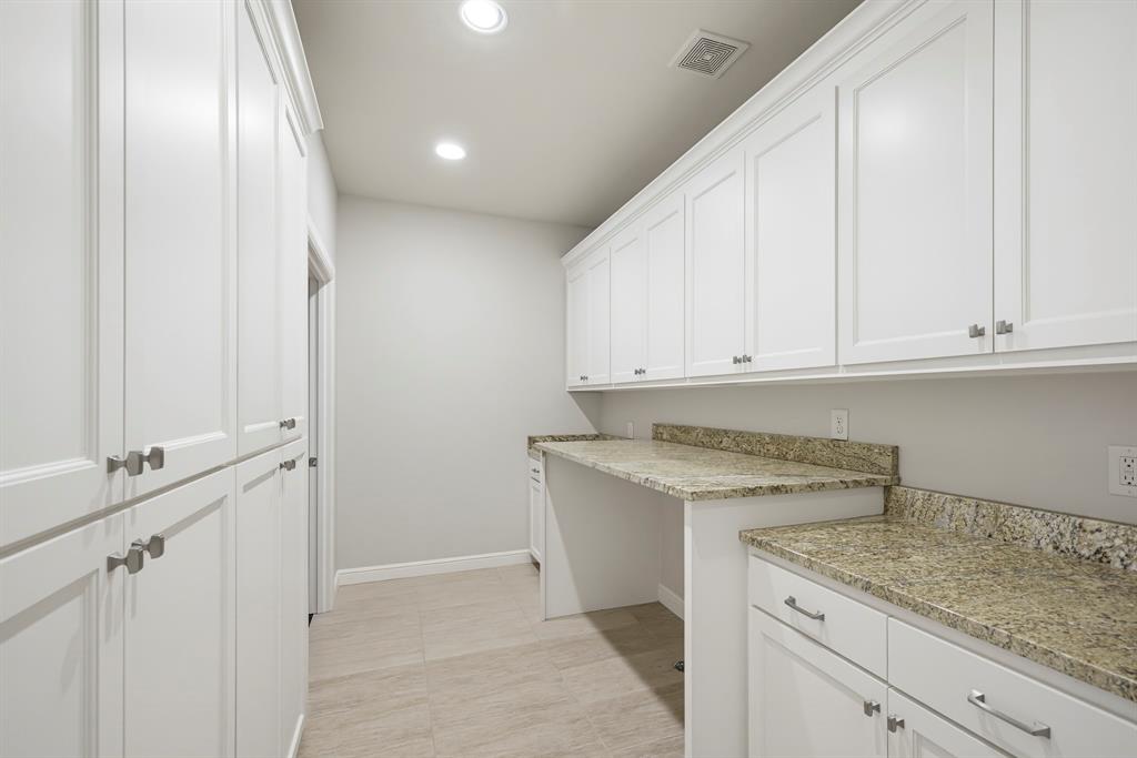 7001 Oakmont Terrace Property Photo 36