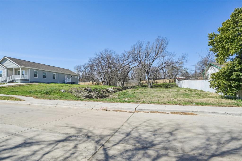 2016 Belzise Terrace Property Photo 3