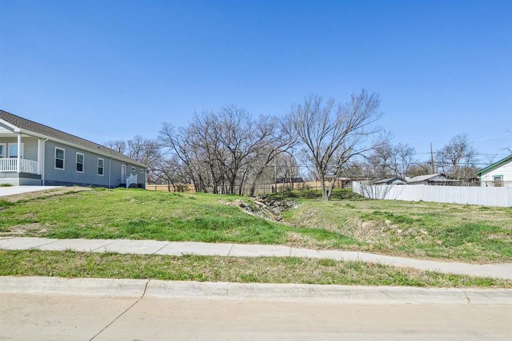 2016 Belzise Terrace Property Photo 4