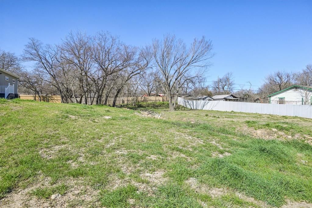2016 Belzise Terrace Property Photo 7