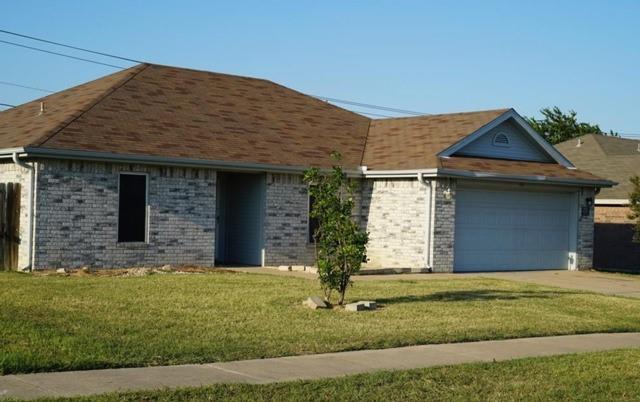 401 James Loop Property Photo 2