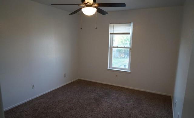 401 James Loop Property Photo 14
